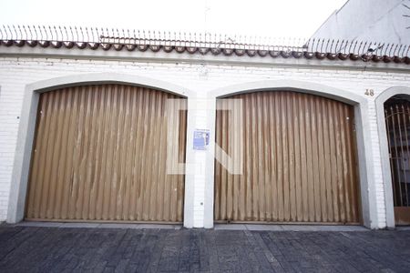 Casa à venda com 260m², 3 quartos e 3 vagasFachada