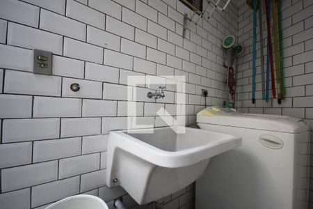 Casa à venda com 260m², 3 quartos e 3 vagasÁrea de Serviço