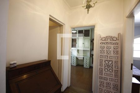 Casa à venda com 260m², 3 quartos e 3 vagasCorredor