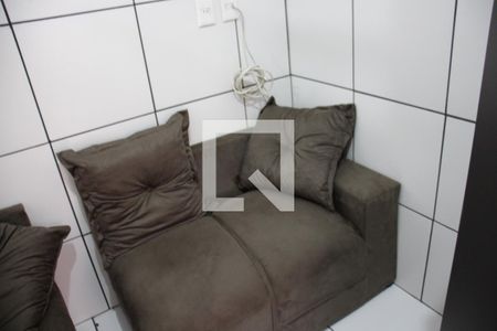 Sala de casa para alugar com 2 quartos, 45m² em Bom Jesus, Uberlândia