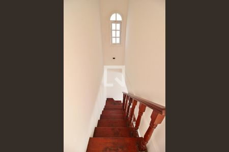 Escada de casa à venda com 3 quartos, 145m² em Jardim Santo Alberto, Santo André