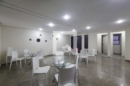 Apartamento para alugar com 80m², 2 quartos e 2 vagas Apartamento para alugar com 80m², 2 quartos e 2 vagasÁrea comum - Salão de festas
