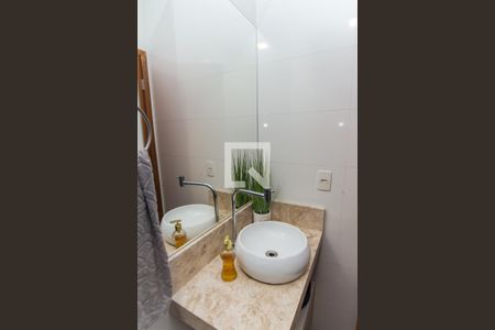 Casa à venda com 110m², 3 quartos e 3 vagasBanheiro