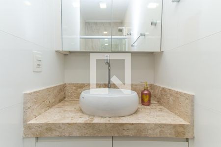 Casa à venda com 110m², 3 quartos e 3 vagasBanheiro da Suíte 2