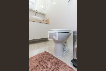 Casa à venda com 110m², 3 quartos e 3 vagasBanheiro da Suíte 2