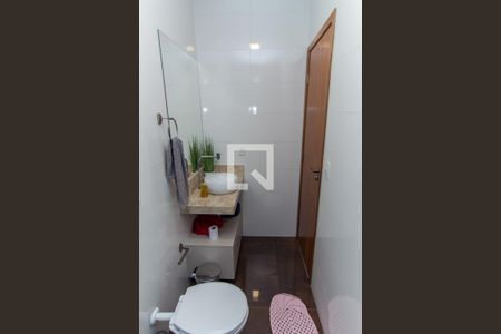 Casa à venda com 110m², 3 quartos e 3 vagasBanheiro