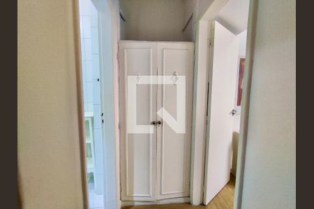 Corredor de apartamento para alugar com 2 quartos, 50m² em Ipanema, Rio de Janeiro