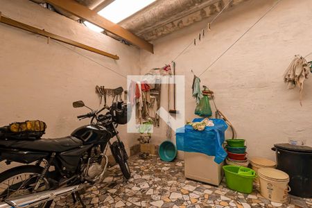 Casa à venda com 175m², 2 quartos e 1 vagaÁrea de Serviço