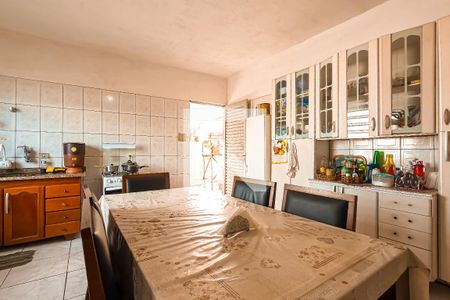 Casa à venda com 175m², 2 quartos e 1 vagaCozinha