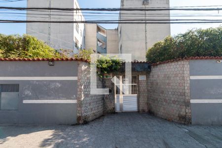 Apartamento para alugar com 56m², 2 quartos e 1 vaga Apartamento para alugar com 56m², 2 quartos e 1 vagaFachada