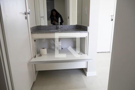 Banheiro - torneira de apartamento para alugar com 1 quarto, 30m² em Mooca, São Paulo