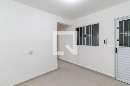 Sala de apartamento para alugar com 1 quarto, 40m² em Vila Mariza Mazzei, São Paulo
