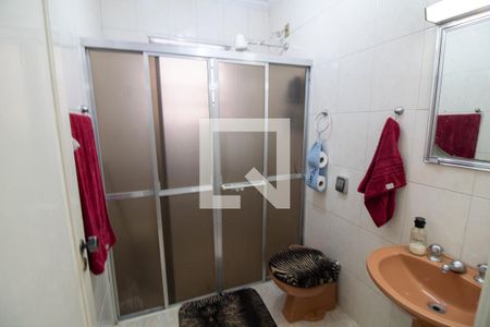 Casa à venda com 200m², 5 quartos e 2 vagas Casa à venda com 200m², 5 quartos e 2 vagasBanheiro