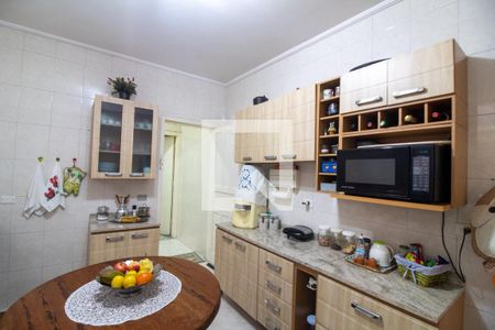 Casa à venda com 200m², 5 quartos e 2 vagas Casa à venda com 200m², 5 quartos e 2 vagasCozinha