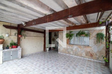 Casa à venda com 200m², 5 quartos e 2 vagas Casa à venda com 200m², 5 quartos e 2 vagasGaragem