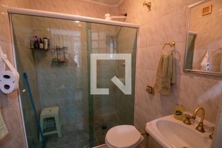 Casa à venda com 200m², 5 quartos e 2 vagas Casa à venda com 200m², 5 quartos e 2 vagasBanheiro da Suíte