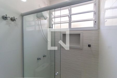 Banheiro do quarto 1 de casa para alugar com 4 quartos, 220m² em Vila Firmiano Pinto, São Paulo