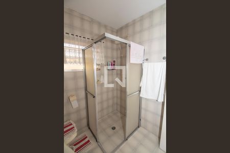 Casa à venda com 195m², 3 quartos e 2 vagas Casa à venda com 195m², 3 quartos e 2 vagasBanheiro Social Superior