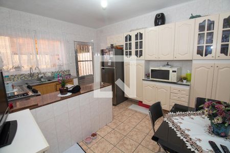 Casa à venda com 195m², 3 quartos e 2 vagas Casa à venda com 195m², 3 quartos e 2 vagasCozinha