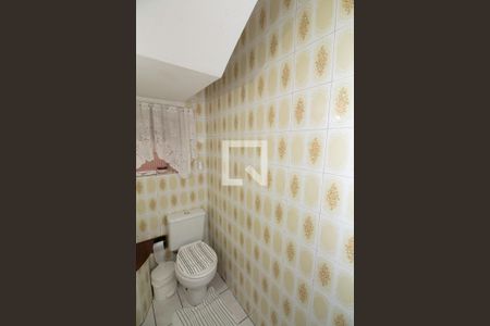 Casa à venda com 195m², 3 quartos e 2 vagas Casa à venda com 195m², 3 quartos e 2 vagasBanheiro Social Inferior