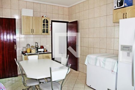 Casa para alugar com 91m², 3 quartos e 2 vagasCozinha