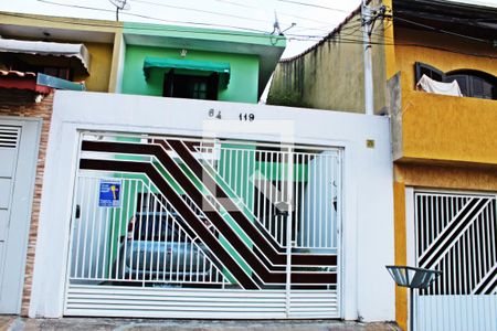 Casa para alugar com 91m², 3 quartos e 2 vagasFachada