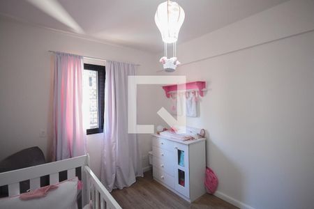 Quarto de apartamento à venda com 2 quartos, 72m² em Jardim Maria Rosa, Taboão da Serra