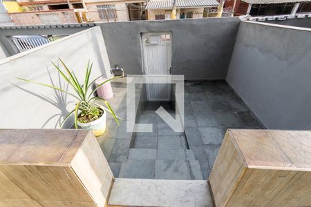 Casa para alugar com 80m², 2 quartos e sem vaga Casa para alugar com 80m², 2 quartos e sem vagaVaranda