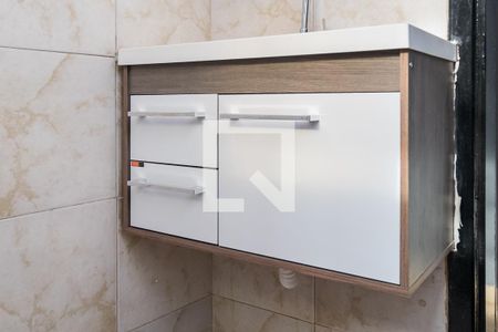 Casa para alugar com 80m², 2 quartos e sem vaga Casa para alugar com 80m², 2 quartos e sem vagaBanheiro - Armário