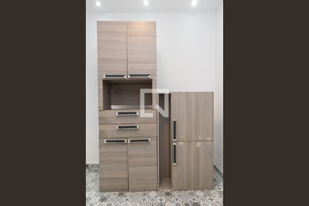 Copa - Armários de casa para alugar com 2 quartos, 80m² em Olaria, Rio de Janeiro