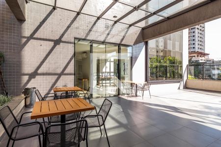 Apartamento para alugar com 81m², 2 quartos e 2 vagasÁrea comum - Churrasqueira