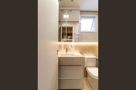 Apartamento para alugar com 81m², 2 quartos e 2 vagasSuíte - Banheiro