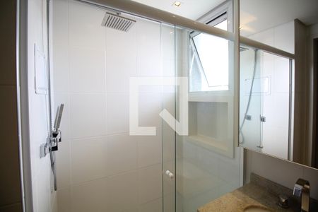 Apartamento para alugar com 100m², 2 quartos e 2 vagasBanheiro da Suíte