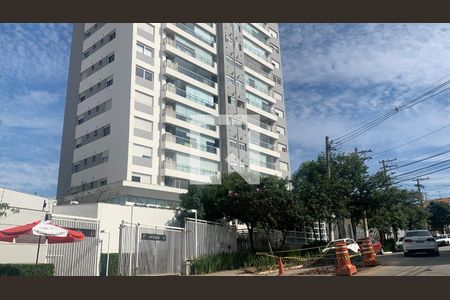 Apartamento para alugar com 100m², 2 quartos e 2 vagasFachada