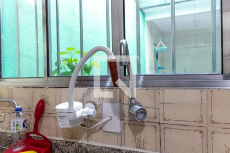 Casa à venda com 70m², 2 quartos e 1 vagaCozinha - Torneira