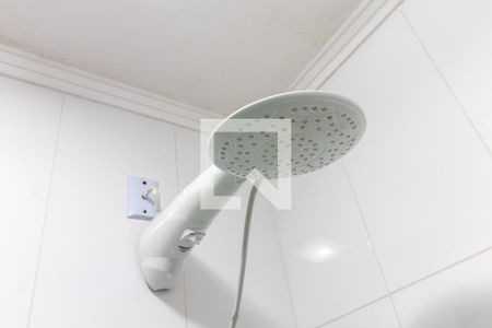 Casa à venda com 70m², 2 quartos e 1 vagaChuveiro