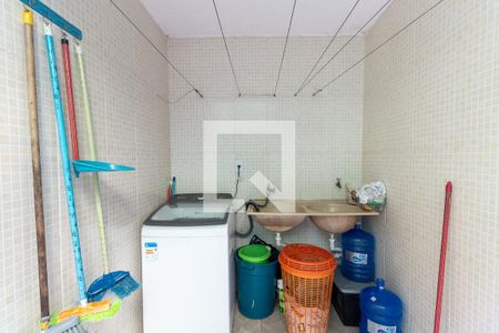 Casa à venda com 70m², 2 quartos e 1 vagaLavanderia