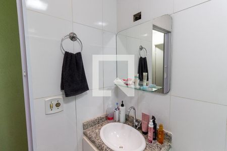Casa à venda com 70m², 2 quartos e 1 vagaBanheiro 2