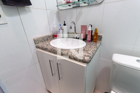 Casa à venda com 70m², 2 quartos e 1 vagaBanheiro 2
