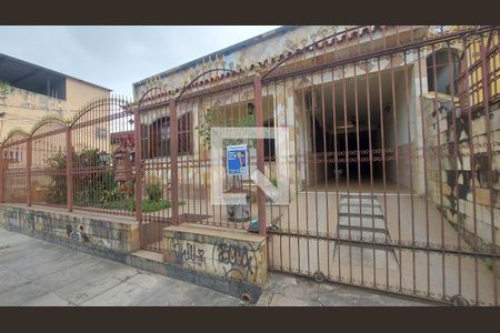 Fachada da Casa de casa para alugar com 3 quartos, 160m² em Quintino Bocaiuva, Rio de Janeiro