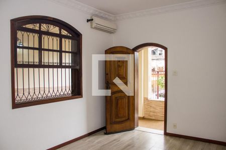 Casa para alugar com 3 quartos, 160m² em Quintino Bocaiuva, Rio de Janeiro