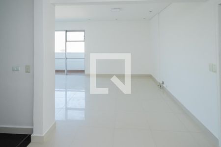 Apartamento à venda com 126m², 3 quartos e 1 vaga Apartamento à venda com 126m², 3 quartos e 1 vagaSala