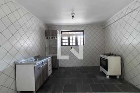 Casa à venda com 300m², 4 quartos e 4 vagasCozinha e Área de Serviço