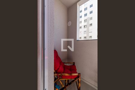 Varanda  de kitnet/studio para alugar com 1 quarto, 27m² em Vila das Bandeiras, Guarulhos