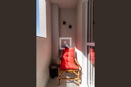 Varanda  de kitnet/studio para alugar com 1 quarto, 27m² em Vila das Bandeiras, Guarulhos