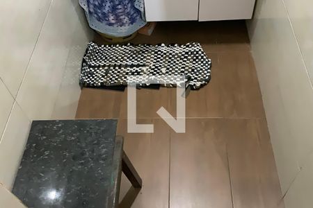 Cozinha de apartamento para alugar com 2 quartos, 40m² em Guilhermina, Praia Grande