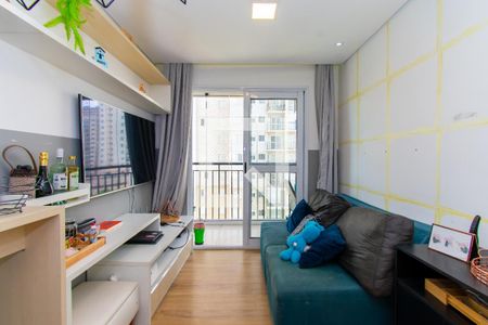 Sala de apartamento para alugar com 2 quartos, 47m² em Parque São Lourenço, São Paulo