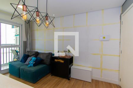 Sala de apartamento para alugar com 2 quartos, 47m² em Parque São Lourenço, São Paulo