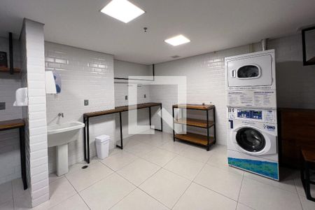 Studio à venda com 27m², 1 quarto e 1 vaga Studio à venda com 27m², 1 quarto e 1 vagaLavanderia