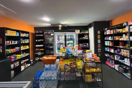 Studio à venda com 27m², 1 quarto e 1 vaga Studio à venda com 27m², 1 quarto e 1 vagaMercado 2